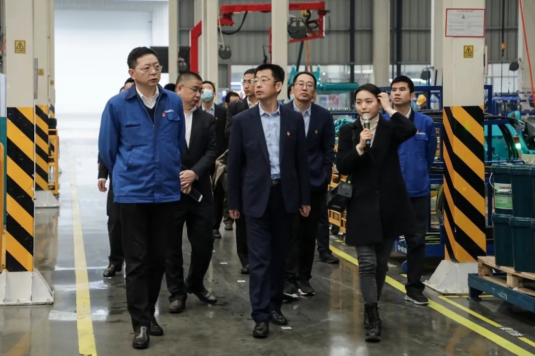 以党建促营业，，，以营业强党建——青岛西海岸公用事业集团考察122cc太阳成智能