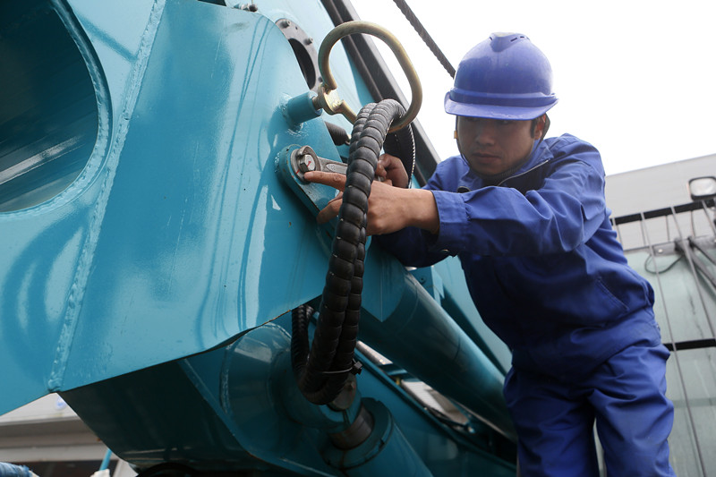 “有问题，，，找售后” 他用周密服务征服