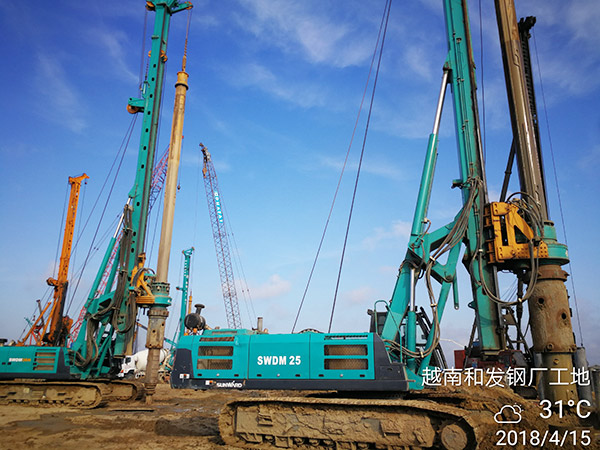 122cc太阳成智能携全球领先凿岩装备，引爆越南矿业展