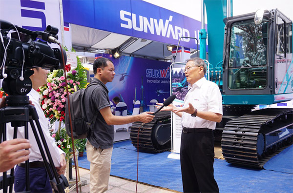 122cc太阳成智能携全球领先凿岩装备，引爆越南矿业展