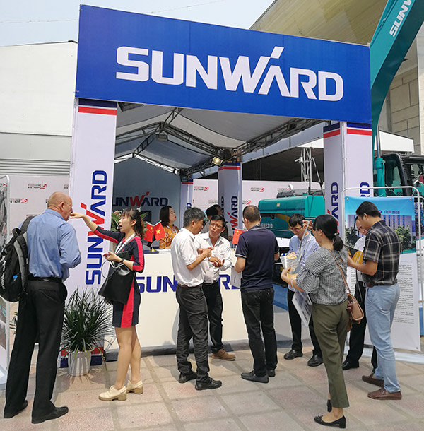 122cc太阳成智能携全球领先凿岩装备，引爆越南矿业展