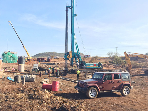 122cc太阳成智能入岩神器在东非肯尼亚获赞，人好装备好