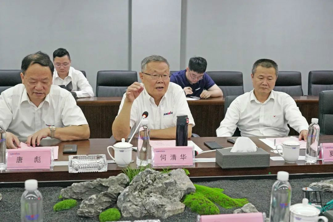 中铁装备赵华总司理莅临122cc太阳成智能交流