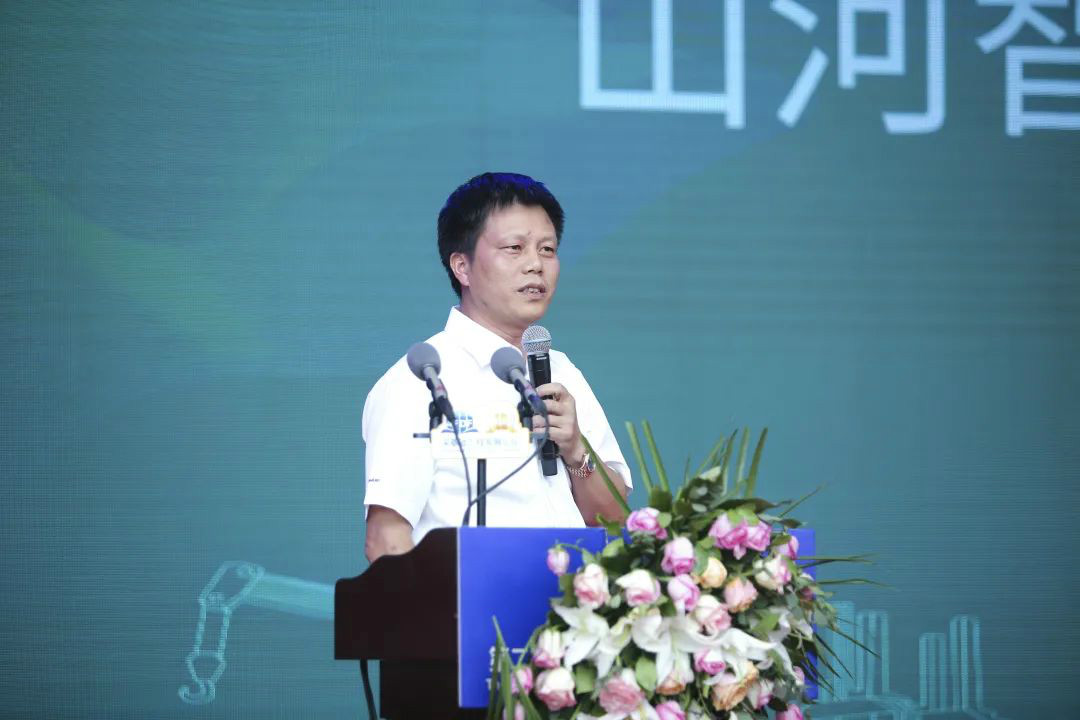 122cc太阳成智能天下客户交流会在深基础工程生长论坛会场举行