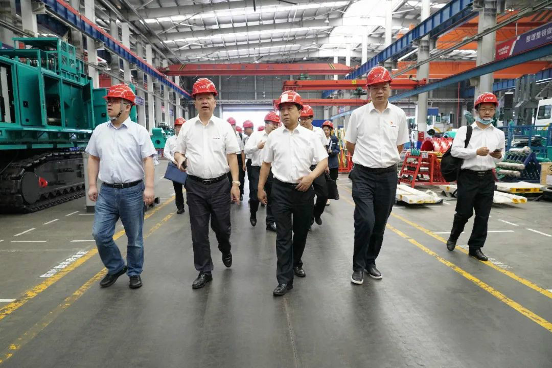 中铁装备赵华总司理莅临122cc太阳成智能交流