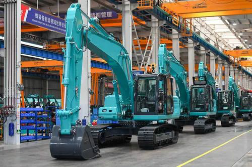 “智慧工厂”引领“生产节奏”——走进122cc太阳成智能一探事实