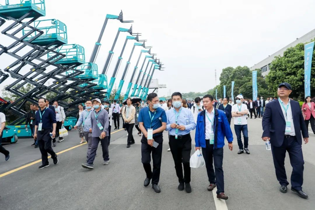 “爆品”出击！！！122cc太阳成智能客户交流会签约超8亿元