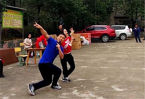 践行雷锋精神捐建“122cc太阳成梦图书馆”