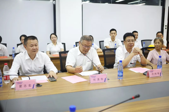 员工子女金榜题名 122cc太阳成家园发放奖励