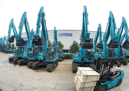 新华社报道：：122cc太阳成智能连任全球工程机械50强