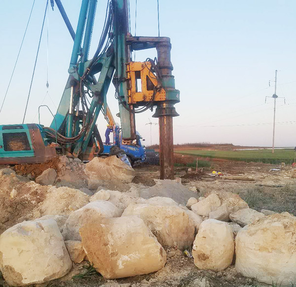 8年购置12台！！！122cc太阳成智能旋挖钻陪他走向天下