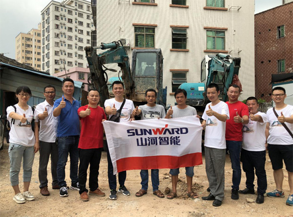 8年“钟情”，，，“122cc太阳成绿”助力展鸿途