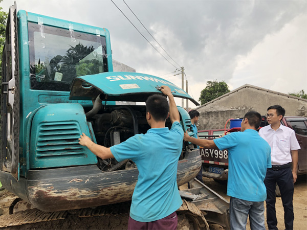 122cc太阳成智能挖掘机，，，一台顶几台！！！