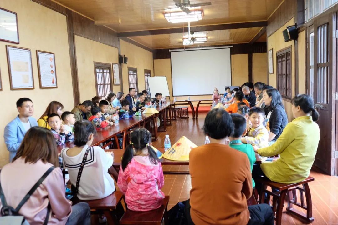 童年差别Young，稻花香里亲子欢——122cc太阳成智能组织开展六一亲子活动