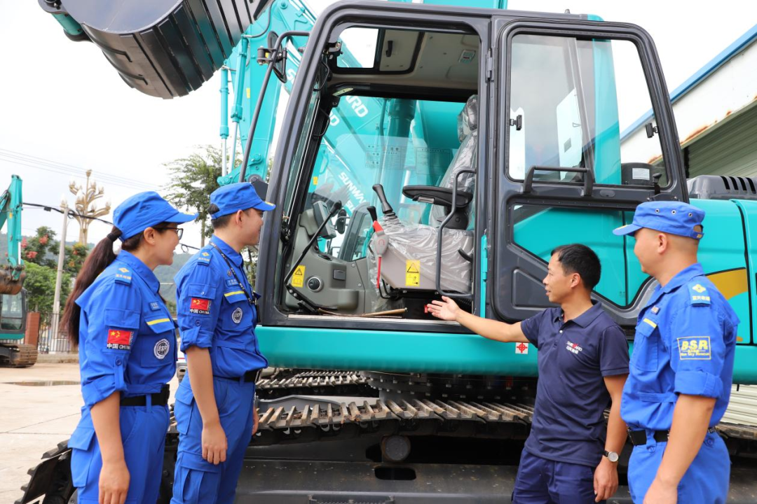 责任在肩！重型机械救援分队为您服务
