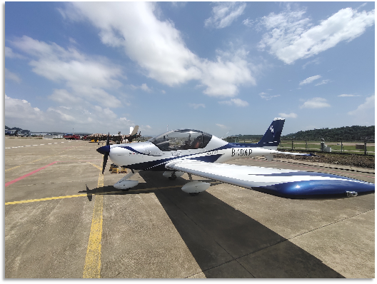 4小时，，720公里，，122cc太阳成阿若拉飞到珠海在第13届中国航展等你