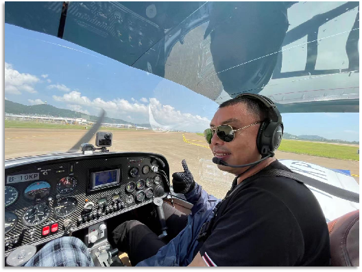 4小时，，720公里，，122cc太阳成阿若拉飞到珠海在第13届中国航展等你