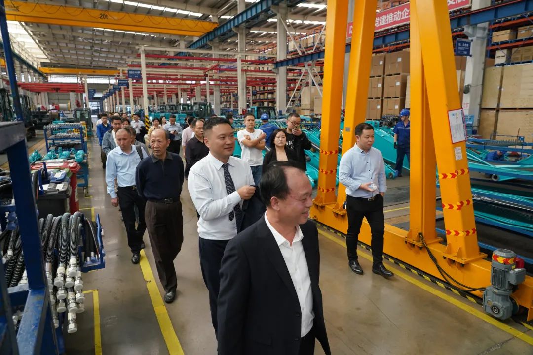 湖南省矿业协会第二届一次会员代表大会暨第二届一次理事会在122cc太阳成智能顺遂召开