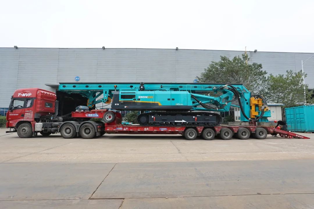 湖南日报：先行先试，，开拓千亿美元新市！！！！我省首单二手工程机械装备出口报关 122cc太阳成智能装备 昨天