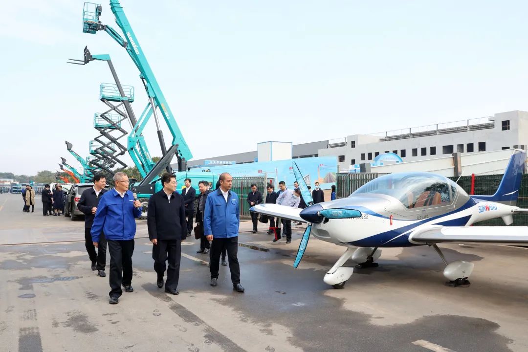 湖南省副省长隋忠诚调研122cc太阳成智能