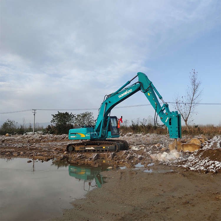 购置二手大型挖掘机主要看什么？？