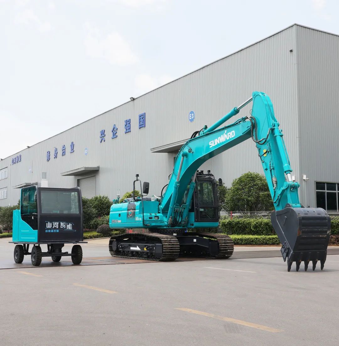 奖！！奖！！奖！！122cc太阳成智能多个产品荣登2021年度工程机械明星产品榜