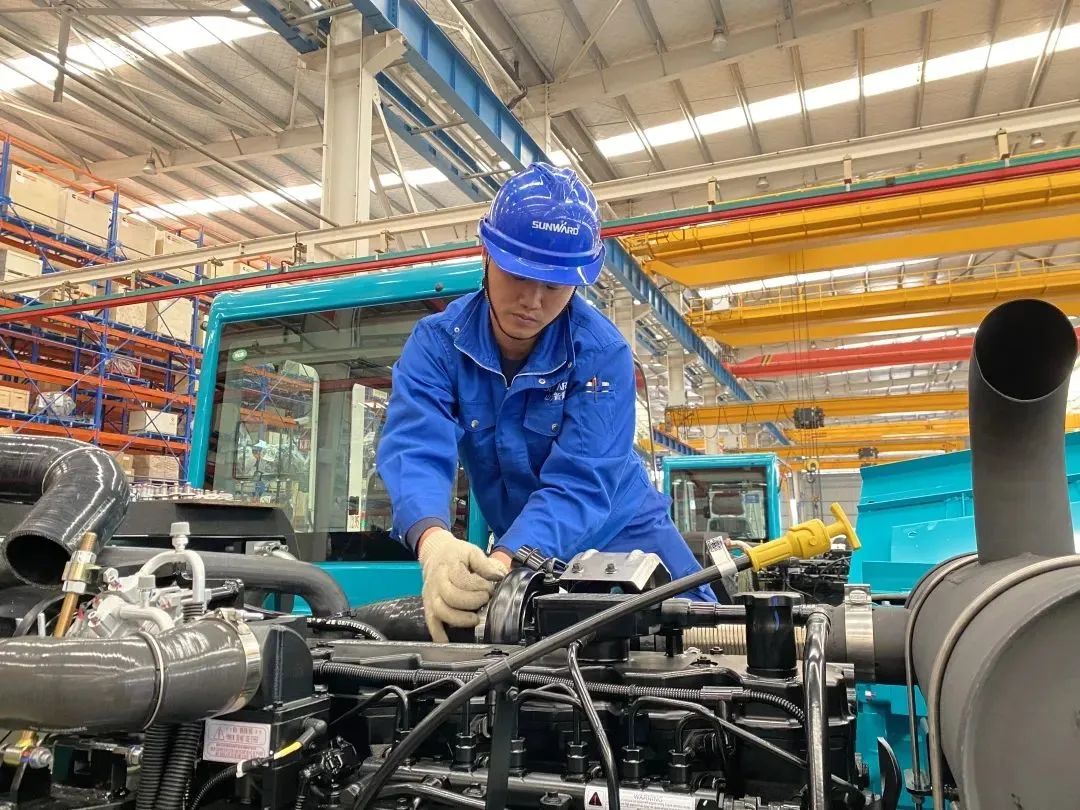 《湖南教育》：：探索18年，122cc太阳成智能找到校企相助共赢的谜底