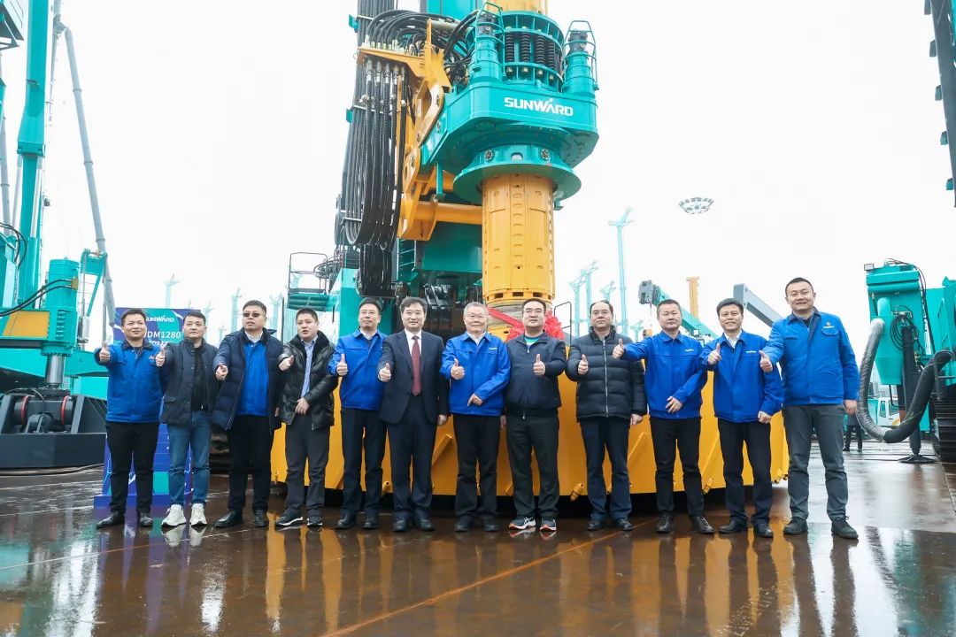 多款产品问鼎天下之最！！122cc太阳成智能地下工程装备全球宣布会乐成举行