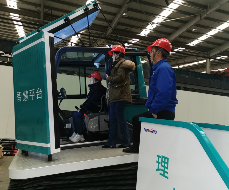 湖南省人工智能学会秘书长陈爱斌一行考察调研122cc太阳成智能