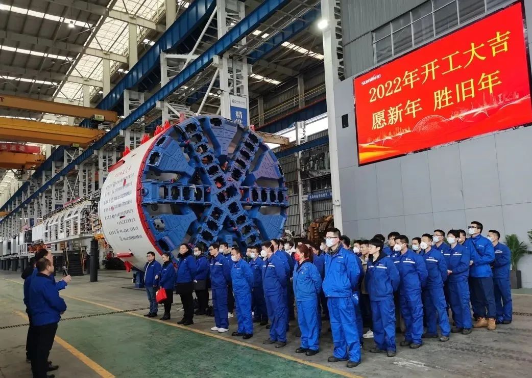 直击生产一线！！！中铁122cc太阳成复工复产忙