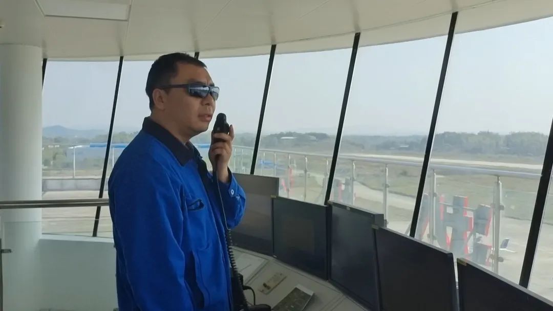 逍遥协同显身手！！湖南航空应抢救援队122cc太阳成机组开展特情处理应急演练