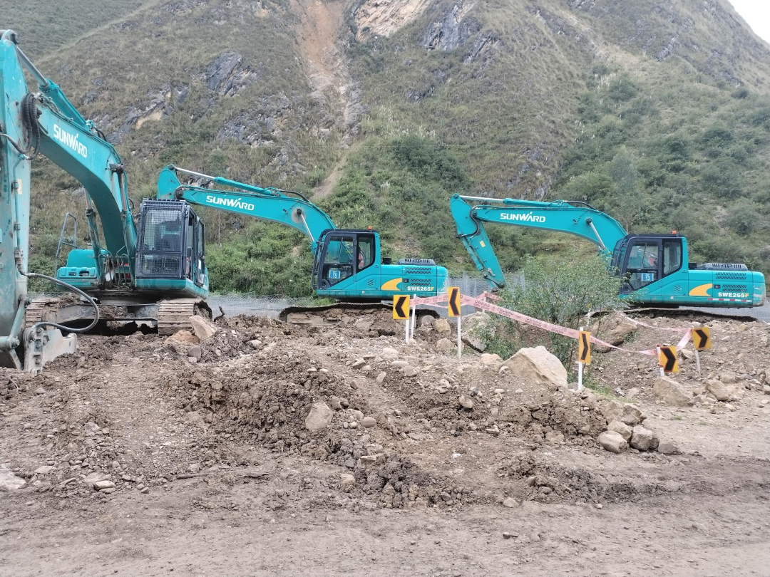 挑战天下第二高山脉！122cc太阳成智能装备助力秘鲁安第斯国家公路项目建设