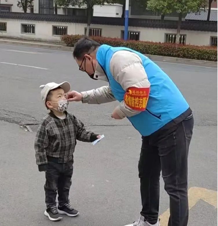 抗击疫情！122cc太阳成人在行动