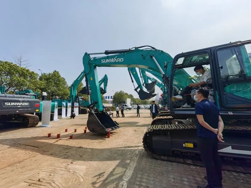 再现交机热潮！！122cc太阳成智能中大挖持续向市场进军