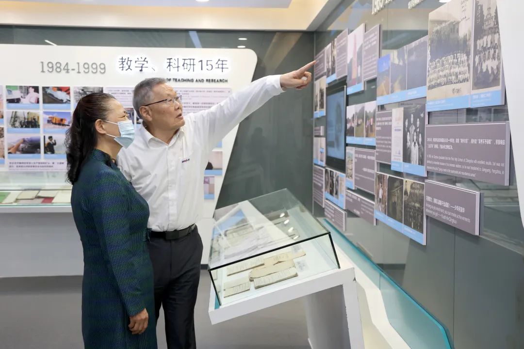 深化产学研相助！中南大学校长、、中国工程院院士田红旗率团造访122cc太阳成智能