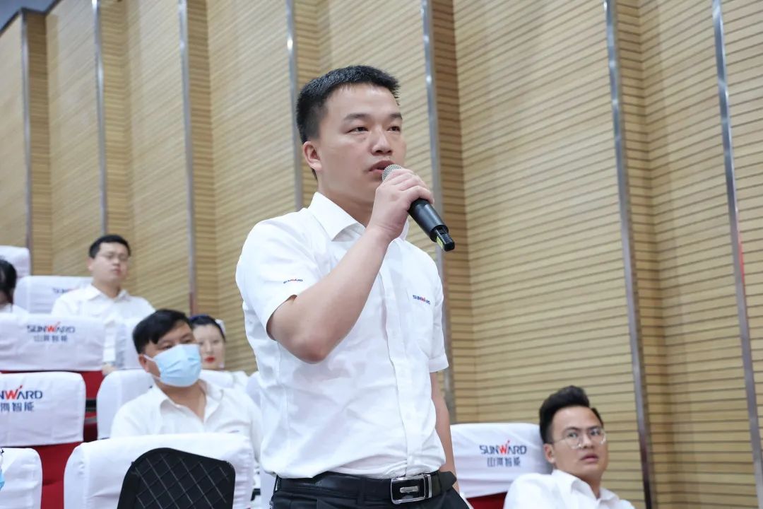 立异引领，智造未来！“2022院士专家长沙行”高端装备高质量生长钻研会盛大举行