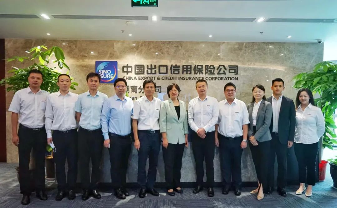 122cc太阳成智能总司理夏志宏带队赴中国信：：南分公司造访交流