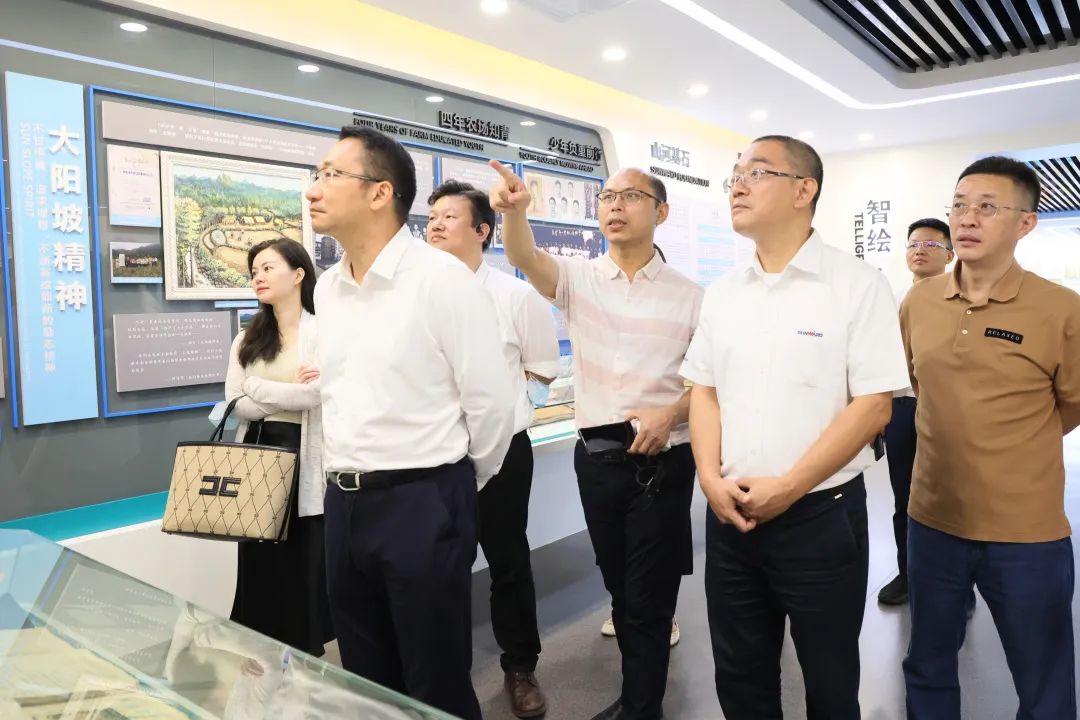 广州工控副总司理张劲泉调研122cc太阳成智能