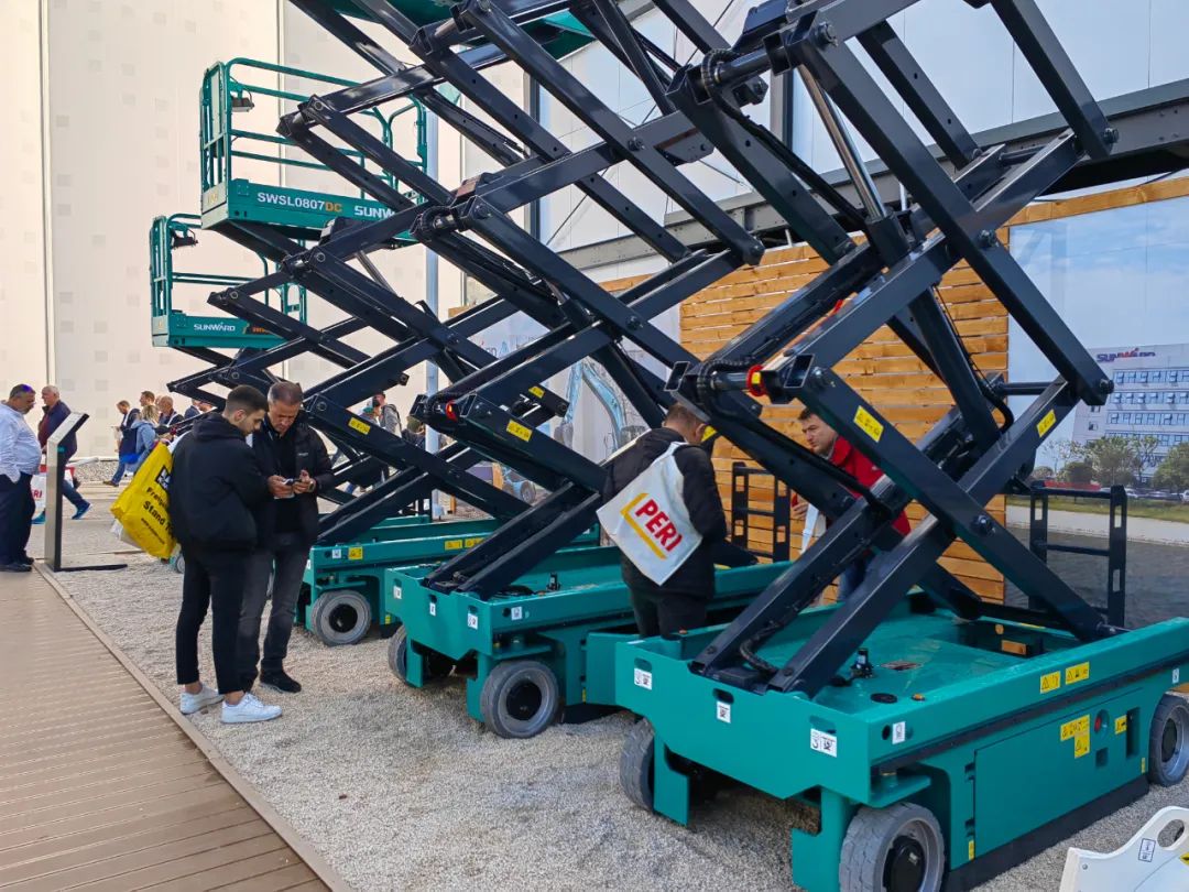 Bauma 2022 | 首次亮相，，122cc太阳成智能高空机械受热捧