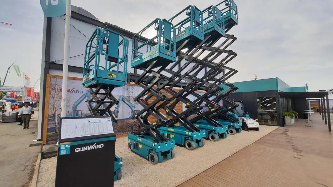 Bauma 2022 | 首次亮相，，122cc太阳成智能高空机械受热捧