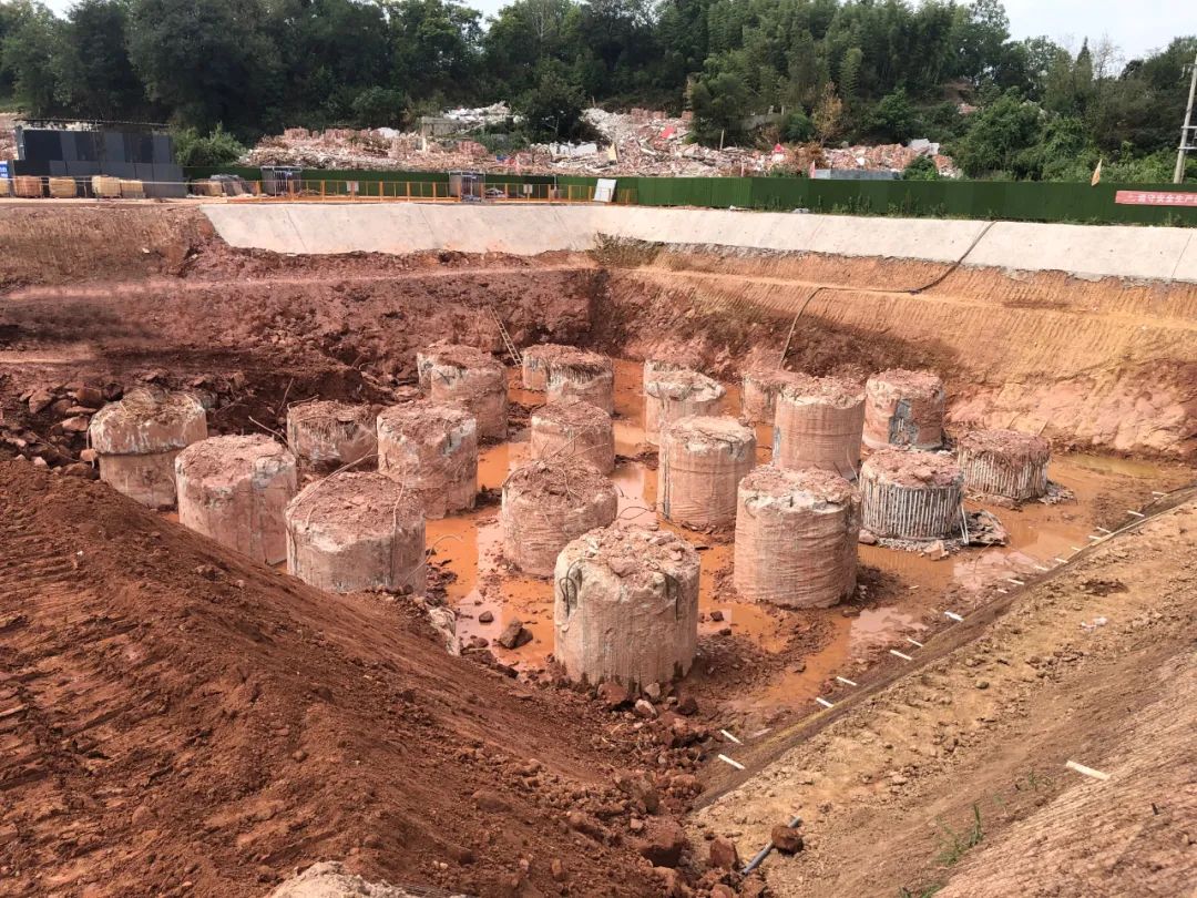 超等“桩”备实力亮剑！122cc太阳成智能携手武汉乐成建设攻克燕矶长江大桥重大地层施工难题