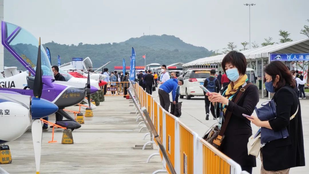 关注！！122cc太阳成科技携多款产品亮相第十四届珠：秸