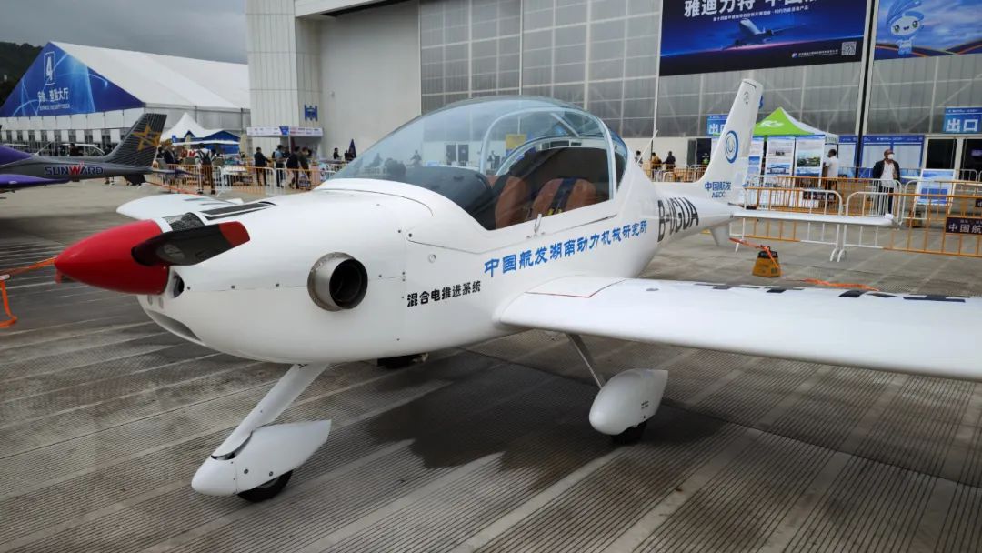 关注！！122cc太阳成科技携多款产品亮相第十四届珠：秸