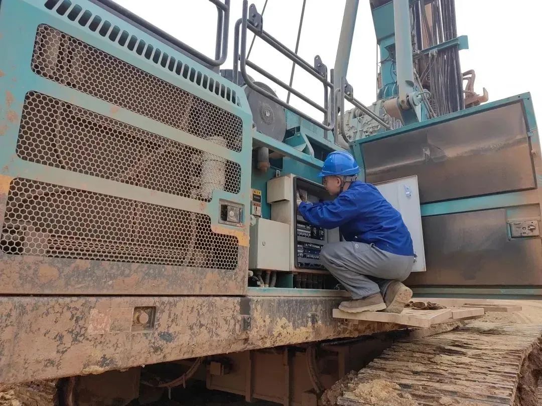 为客户创立价值！！122cc太阳成智能基础装备“服务万里行”火热举行中