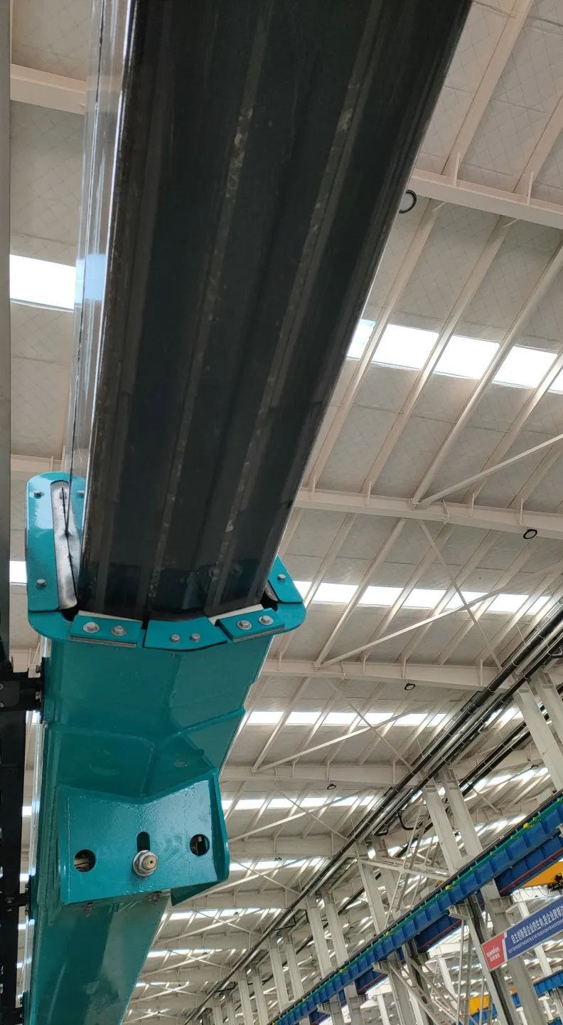 无需扩桥！122cc太阳成智能国四款32米直臂式高空作业平台乐成下线