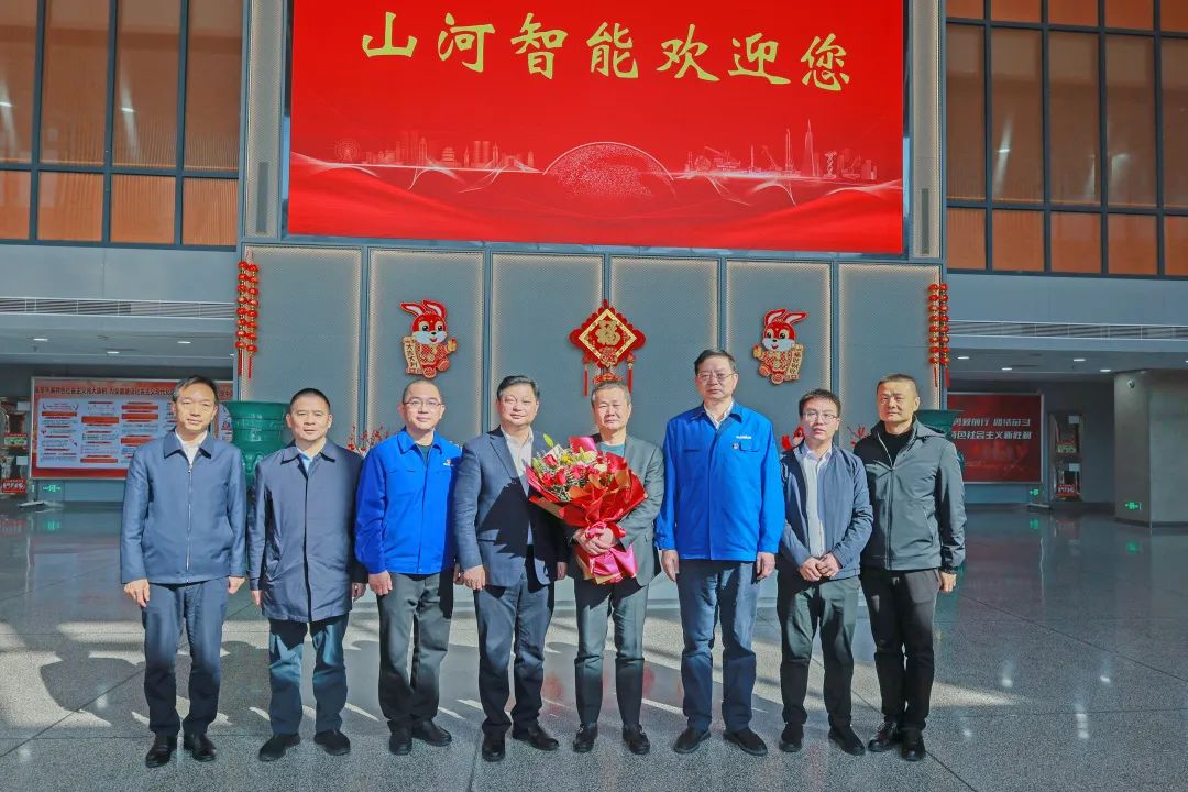 新春第一访！！！付旭明走访慰问122cc太阳成智能