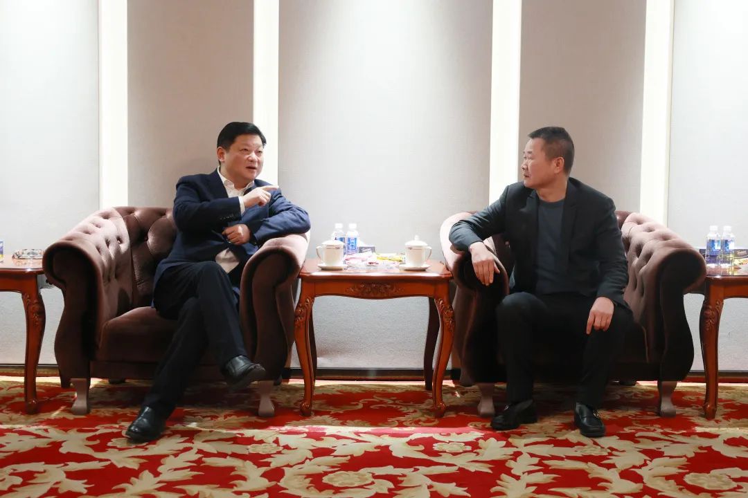 新春第一访！！！付旭明走访慰问122cc太阳成智能