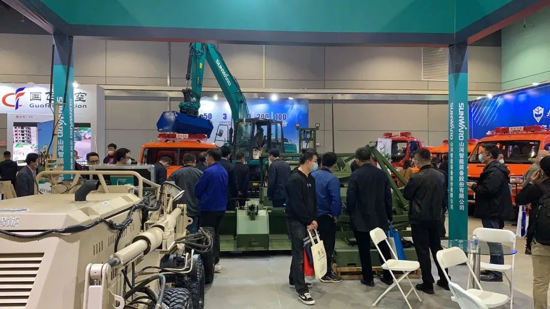 “新兵”报到！！122cc太阳成智能应抢救援装备实力亮相第五届天下森林消防装备展