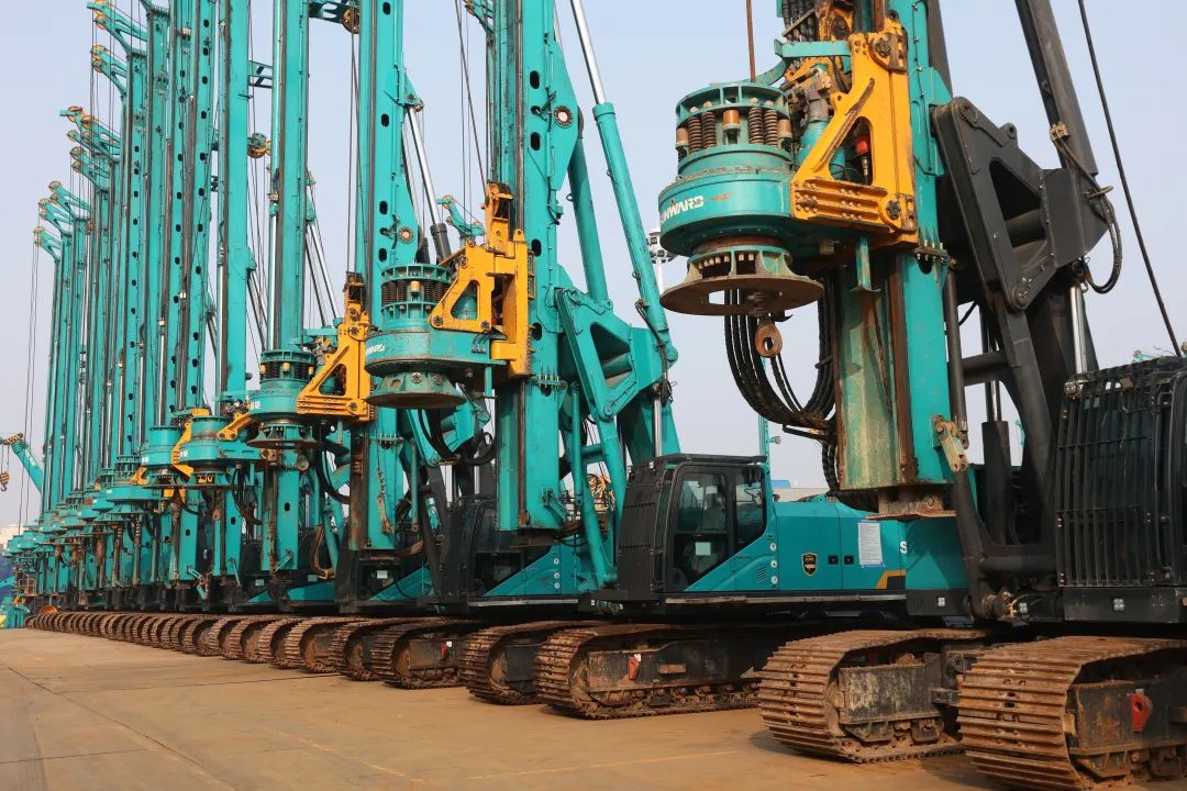 湖南省副省长周海兵调研122cc太阳成智能