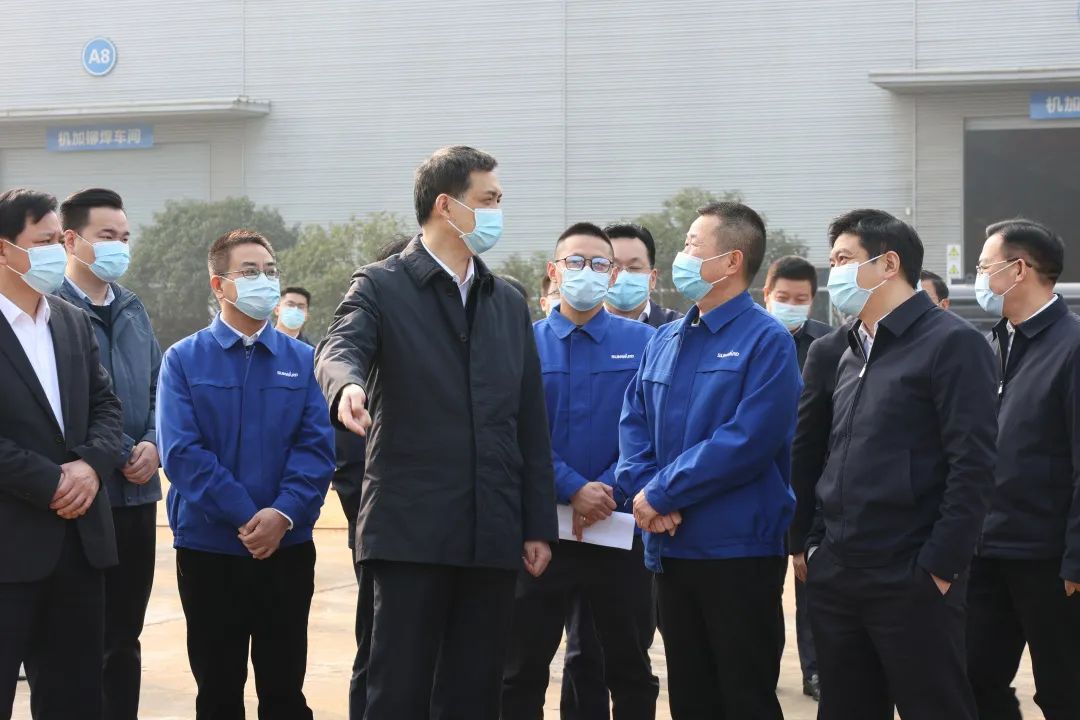 湖南省副省长周海兵调研122cc太阳成智能